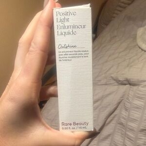 Rare Beauty Positive Light Liquid Luminizer - Cream